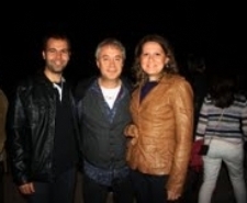 AYVALIK’TA MESUT YAR VE METİN UCA’YA SEVGİ SELİ