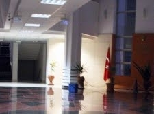 EDREMİT ADLİYESİ’NİN ÇATISI AKIYOR