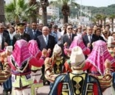 AYVALIK’TA İLK KURŞUN COŞKUSU
