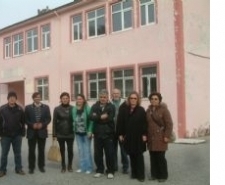 BURHANİYE DE KIZ MESLEK LİSESİ ÖĞRENCİ VELİLERİ TEPKİLİ