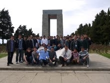 EDREMİT'Lİ ÖĞRENCİLERE ÇANAKKALE’DE TARİH DERSİ