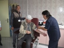ALTINOLUK HUZUREVİ SAKİNLERİ, SAĞLIK KONTROLÜNDEN GEÇİRİLDİ