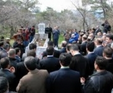 KAHRAMAN SEYİT ONBAŞI UNUTULMADI