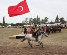 YÖRÜKLER BURHANİYE’DE BULUŞUYOR