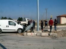BURHANİYE DE TRAFİK KAZASI: 1 YARALI