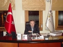 AYVALIK BELEDİYE BAŞKANI TRAFİK KAZASI GEÇİRDİ