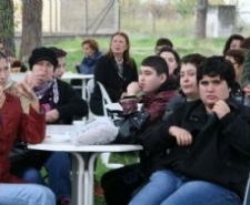 OJELİ ELLER TAŞ İŞLEMESİNİ ÖĞRENDİ