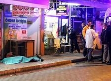EDREMİT'TE BERBER DÜKKANIN ÖNÜNDE ÖLDÜRÜLDÜ