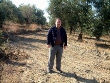 BURHANİYE’DE ARAZİ YOLLARINA BELEDİYE BAKIMI