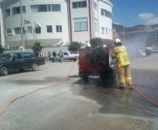 Seyir Halindeki Otomobil Yandı