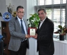 BAŞKAN SAKA’YA HAYVANSEVER TEŞEKKÜRÜ