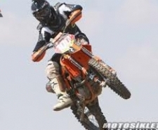 EDREMİT’TE MOTOSİKLET TEPKİSİ