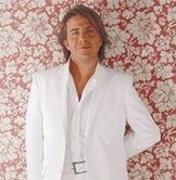 TRT SANATÇISI GÖKHAN SEZEN, EDREMİT’TE KONSER VERECEK