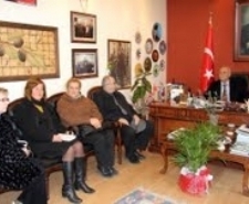 KONSEYİ KADIN MECLİSİ BAŞKAN AKOVA’YI ZİYARET ETTİ