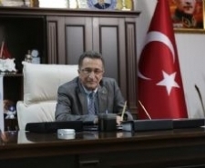 BAŞKAN KAMİL SAKA İSTİKLAL MARŞI’NIN KABULÜNÜ KUTLADI