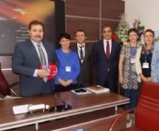 ABİDİN PAK-PAKMAYA ANADOLU LİSESİ 6 ÜLKEDEN GELEN YABANCI KONUKLARI MİSAFİR EDİYOR