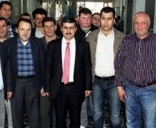 EDREMİT AK PARTİ İLÇEDEKİ ODALARI ZİYARET ETTİ