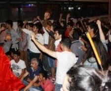 AYVALIK’TA GERGİN PROTESTO
