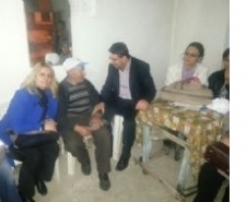 BURHANİYE DE AK PARTİLİLERE KÖYLÜ İLGİSİ