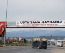 BAŞBAKAN ERDOĞAN'A EDREMİT’TE SEVGİ SELİ