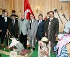MİLLİ EĞİTİM MÜDÜRLERİ GÖMEÇ’TE TOPLANDI