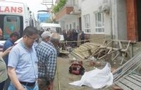 Edremit Çatıdan düşen usta hayatını kaybetti