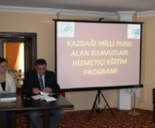 KAZDAĞLARI ALAN KILAVUZLARI’NA HİZMETİÇİ EĞİTİM