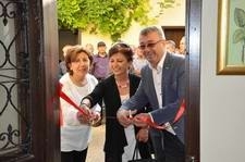EMEKLİ ÖĞRETMENDEN RESİM SERGİSİ