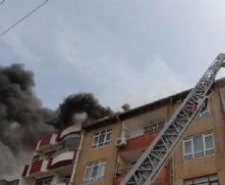 EDREMİT’TE YANGIN PANİĞİ
