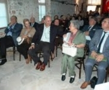 AYVALIK MUHİP ÖZYİĞİT'İ UNUTMADI