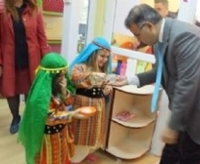 MİNİK ÖĞRENCİLER YERLİ MALI HAFTASINI KUTLADI