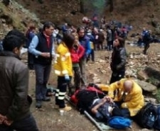 112 ACİL SAĞLIK EKİBİNDEN TRAKTÖRLÜ MÜDAHALE