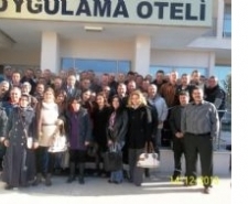 MÜDÜR BİLEN, OKUL HİZMETLİLERİYLE BULUŞTU