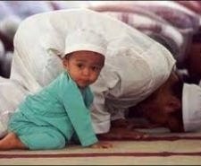 NAMAZ KURSUNU TAMAMLAYAN ÇOCUKLAR ÖDÜLLENDİRİLDİ