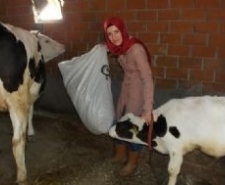 İVRİNDİLİ ELİF HANIM, “ÖNDER ÇİFTÇİ” OLDU