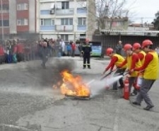 EDREMİT’TE SİVİL SAVUNMA GÜNÜ KUTLANDI