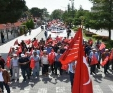 Edremit’te 1 Mayıs kutlandı