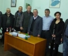 BURHANİYE’ DE ÇİFTÇİLERE KOMŞUDAN GÜBRE UYARISI