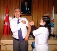 BURHANİYE’DE KAYMAKAMA AŞI