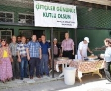 AYVALIKTA ÇİFTÇİLER GÜNÜ NEDENİYLE ZİRAAT ODASINDAN LOKMA HAYRI