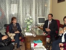 AYVALIK’TA AK PARTİLİ GENÇLER VE KADINLAR ENGELLİLERİ UNUTMADI