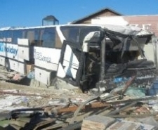 Edremit’te tur otobüsü faciası: 2 ölü