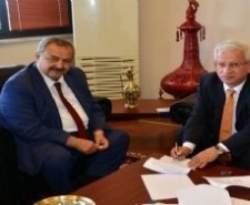 Balıkesir Üniversitesi İle Burhaniye Belediye Arasında Arazi Protokolü İmzalandı
