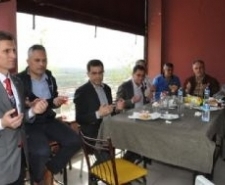 BAŞKAN SAKA, ALTINOLUK VE ATATÜRK MAHALLESİ’NDE HAYIRLARA KATILDI..