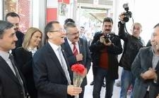 EDREMİT'TE AK PARTİ COŞKUSU