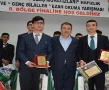 “Genç Bilaller” Ezanı Güzel Okuma ve “Kur’an’ın Genç Muhafızları”