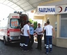 2 POLİS KAVGAYI AYIRMAK İSTERKEN BIÇAKLANDI