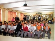 POLİS OKULDA STANT AÇTI