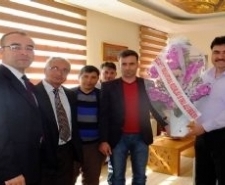 Eğitim Camiasından Başkana Teşekkür Ziyareti