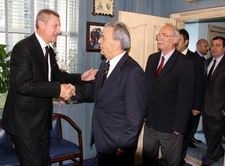 "TUNCAY KILIÇ'IN YANINDAYIZ. SERBEST BIRAKILMALI"
